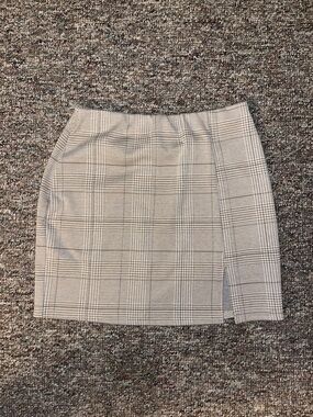 Windsor Plaid Pencil Skirt in Cream and Black